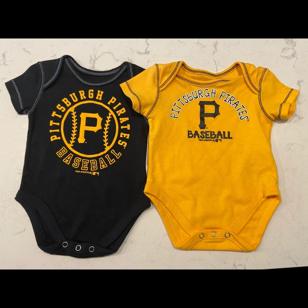 Pittsburgh Pirates baby onesies 0-3months